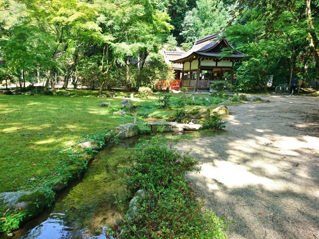 上賀茂神社の境内にある渉渓園