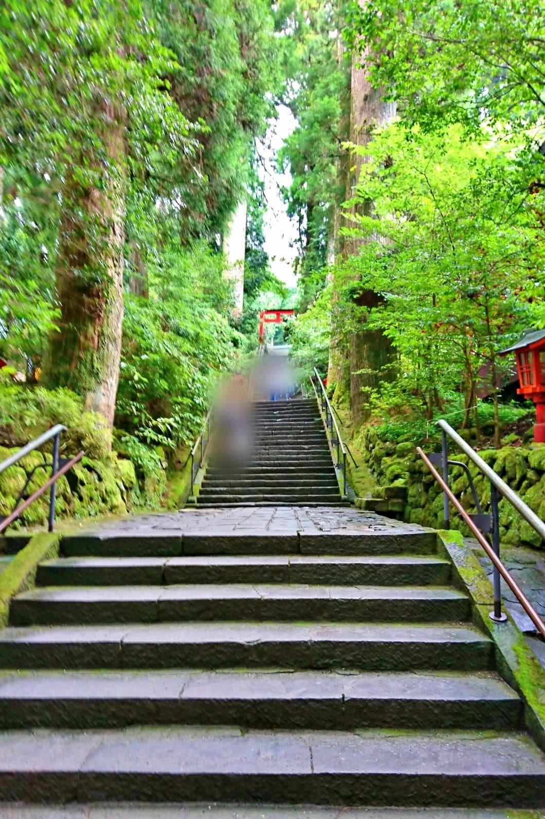 箱根神社の89段の階段