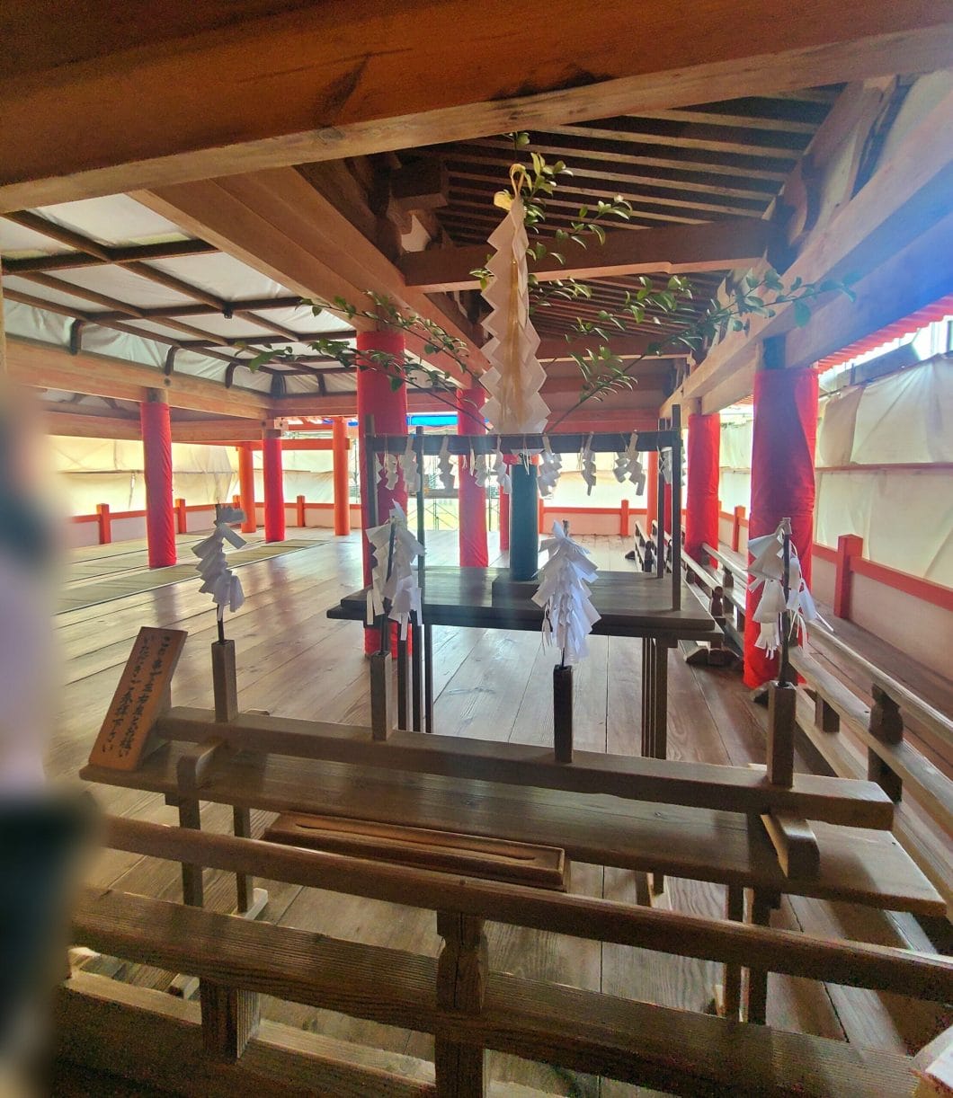 厳島神社の客神社祓殿